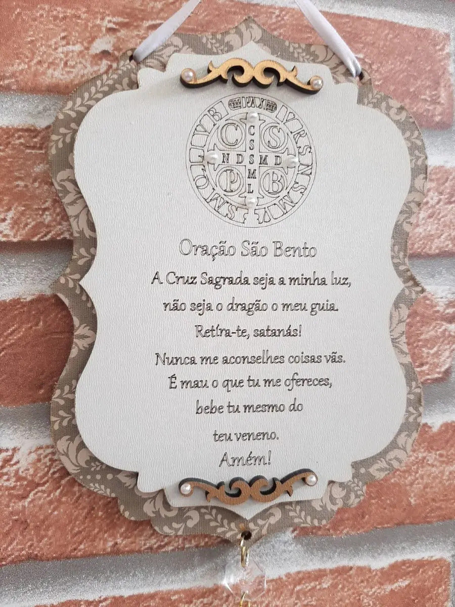 Placa Decorativa Oração de São Bento em MDF Branco e Dourado