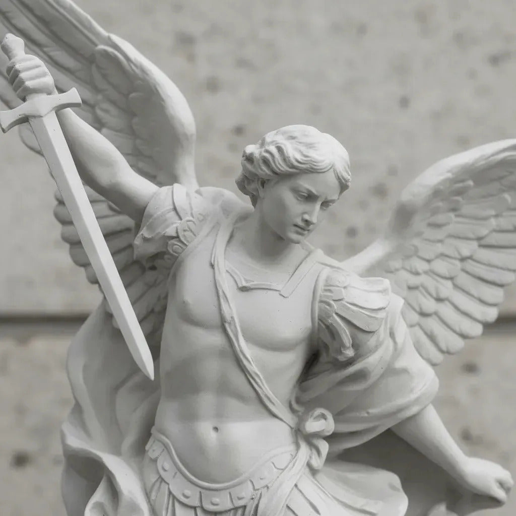 Estátua São Miguel Arcanjo Guerreiro - Religiosa Católica Fé